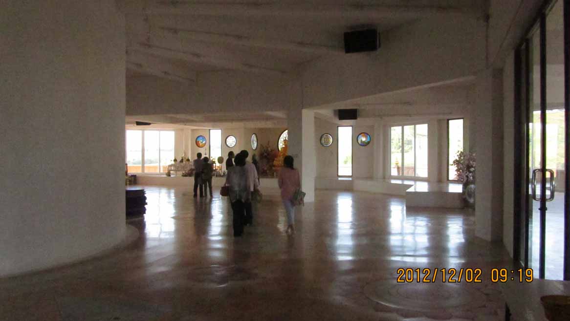 Phrathard_Phakaew 23.JPG 62.9K